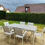 Дом отдыха Belle Et Grande Maison Familiale A Cabourg, 7 Pers Et 1 Bebe, Proche Hippodrome