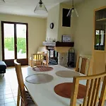 Belle Et Grande Maison Familiale A Cabourg, 7 Pers Et 1 Bebe, Proche Hippodrome Дом отдыха *
