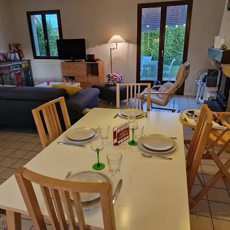 Belle Et Grande Maison Familiale A Cabourg, 7 Pers Et 1 Bebe, Proche Hippodrome Сasa de vacaciones Cabourg