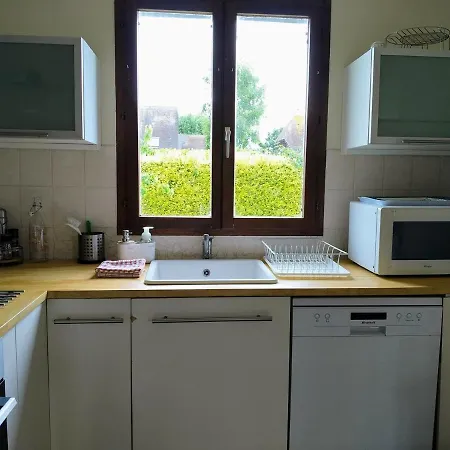 Ferienhaus Belle Et Grande Maison Familiale A Cabourg, 7 Pers Et 1 Bebe, Proche Hippodrome *