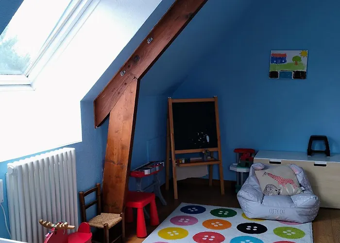 Belle Et Grande Maison Familiale A Cabourg, 7 Pers Et 1 Bebe, Proche Hippodrome *