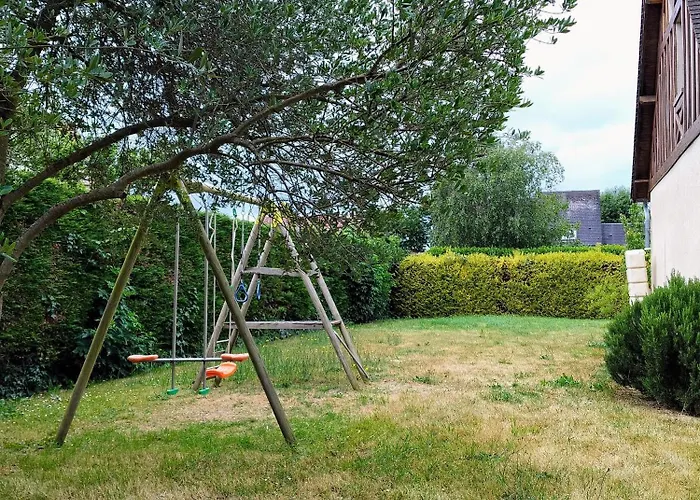 Casa vacanze Belle Et Grande Maison Familiale à Cabourg, 7 Pers Et 1 Bébé, Proche Hippodrome